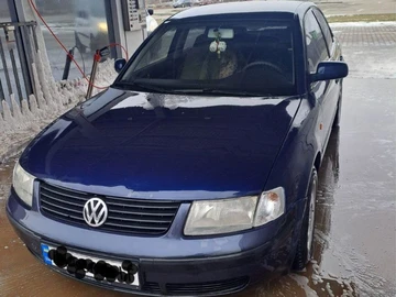 Авто Volkswagen Passat Sedan 1999 № 8401588