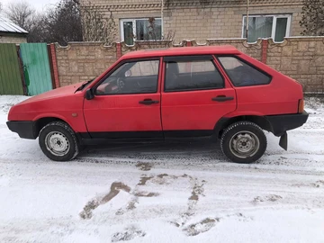 Авто ВАЗ 2109 1992 № 8401645