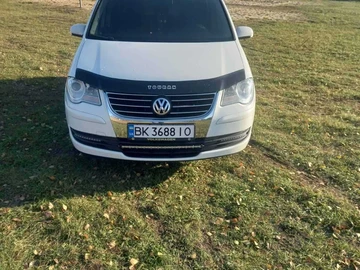 Авто Volkswagen Touran 2009 № 8401729
