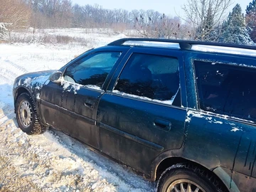 Авто Opel Vectra 2000 № 8401739