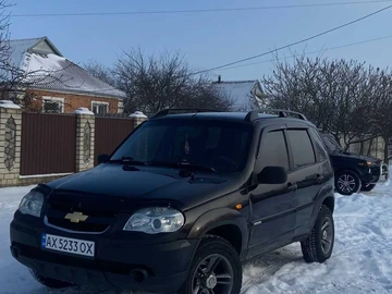 Авто Chevrolet Niva 2010 № 8401940
