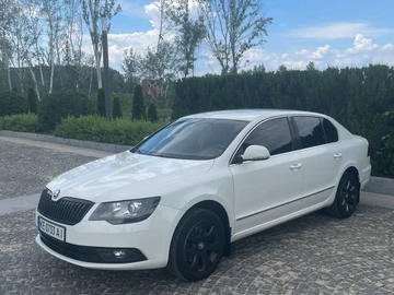 Авто Skoda Superb 2014 № 8402642