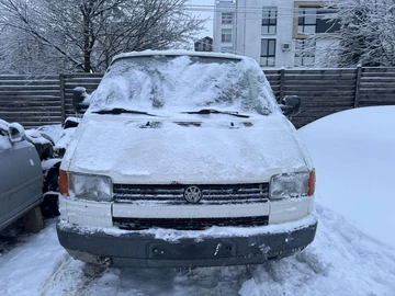 Авто Volkswagen Transporter 2000 № 8402668