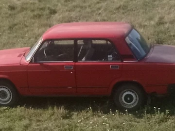 Авто ВАЗ 2107 1988 № 8402678