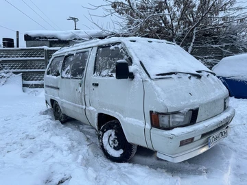 Авто Toyota Avensis Verso 1988 № 8402692