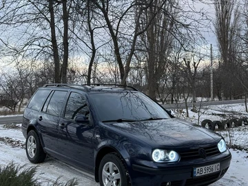 Авто Volkswagen Golf 2000 № 8402789