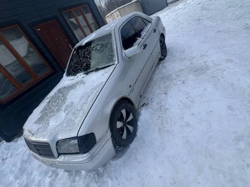 Авто Mercedes C Серия 1995 № 8403029