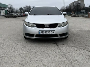 Авто KIA Cerato Forte  2010 № 8403104