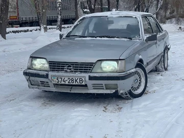 Авто Opel Senator 1986 № 8403119