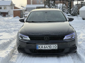 Авто Volkswagen Jetta 2012 № 8403393
