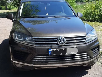 Авто Volkswagen Touareg 2015 № 8403435