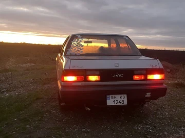 Авто Honda Civic 1988 № 8403483