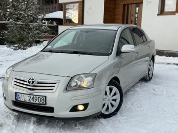 Авто Toyota Avensis Verso 2006 № 8403574