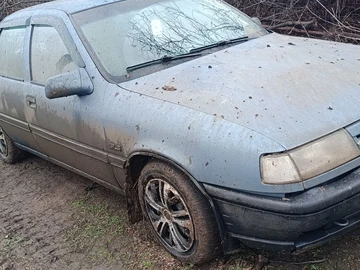 Авто Opel Vectra 1989 № 8403636