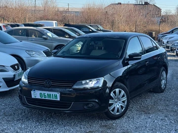 Авто Volkswagen Jetta 2012 № 8403690