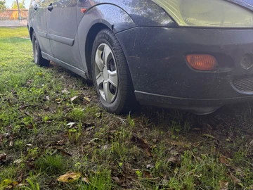 Авто Ford Focus 2000 № 8403902