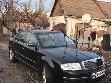 Авто Skoda Superb 2004 № 8404069