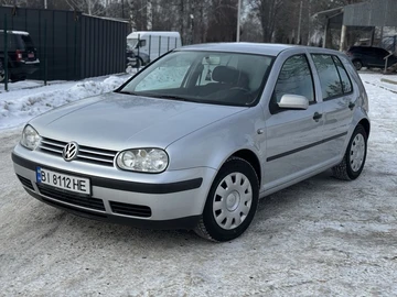Авто Volkswagen Golf 2003 № 8404119