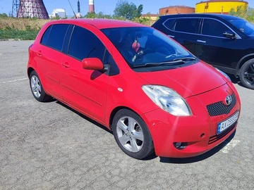 Авто Toyota Yaris 2007 № 8404298