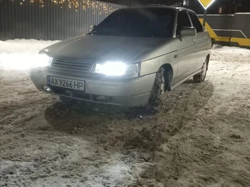 Авто ВАЗ 21102 2004 № 8404397