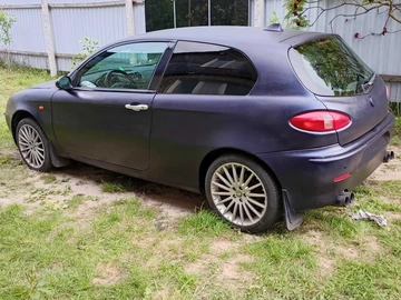 Авто Alfa Romeo 147 2001 № 8404399