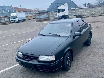 Авто Opel Vectra 1989 № 8404794