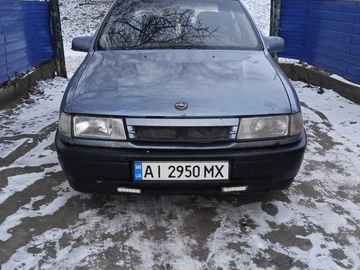 Авто Opel Vectra 1993 № 8405043