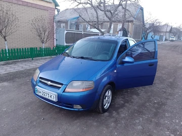 Авто Chevrolet Aveo 2005 № 8405215