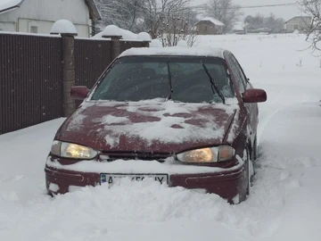 Авто Hyundai Elantra 1994 № 8405293