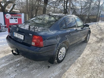 Авто Volkswagen Passat Sedan 1997 № 8405367