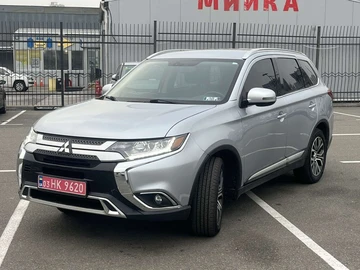 Авто Mitsubishi Outlander 2017 № 8405480