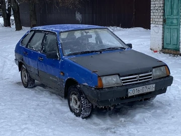 Авто ВАЗ 2109 1989 № 8405514