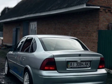 Авто Opel Vectra 1999 № 8405568