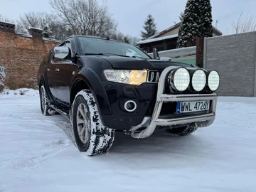 Авто Mitsubishi L 200 2011 № 8405666