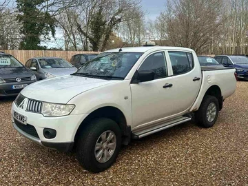 Авто Mitsubishi L 200 2011 № 8405711