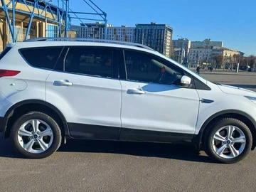 Авто Ford Kuga 2013 № 8405752