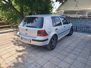 Авто Volkswagen Golf 1998 № 8405768