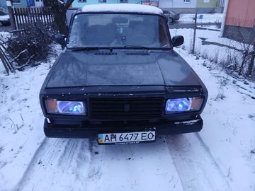 Авто ВАЗ 2107 1990 № 8406008