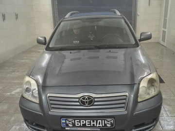 Авто Toyota Avensis 2004 № 8406326