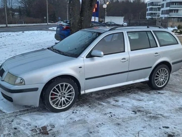 Авто Skoda Octavia 2002 № 8406412