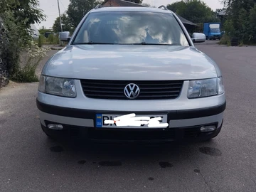 Авто Volkswagen Passat Variant 1999 № 8406474