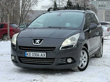 Авто Peugeot 5008 2013 № 8406645
