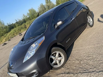 Авто Nissan Leaf 2013 № 8406835