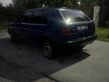 Авто Volkswagen Golf 1988 № 8407005