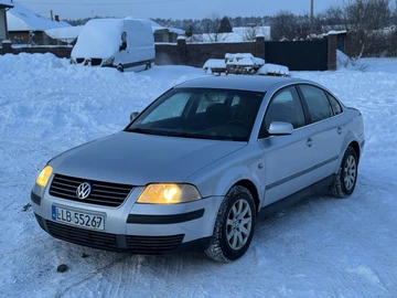 Авто Volkswagen Passat Sedan 2002 № 8407022