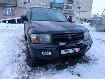 Авто Mitsubishi Pajero 2001 № 8407210
