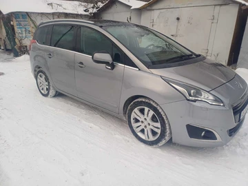 Авто Peugeot 5008 2013 № 8407236
