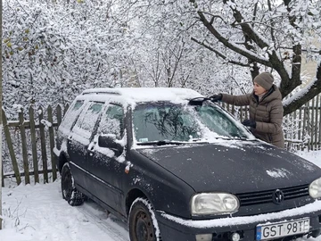 Авто Volkswagen Golf 1996 № 8407309