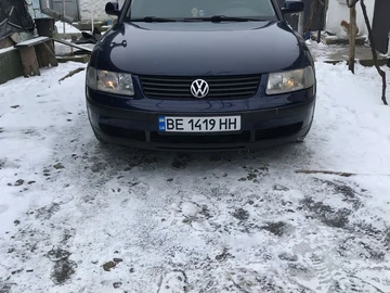 Авто Volkswagen Passat Sedan 2000 № 8407321