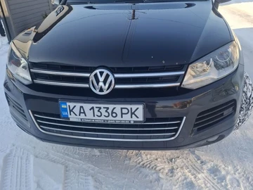Авто Volkswagen Touareg 2012 № 8407840